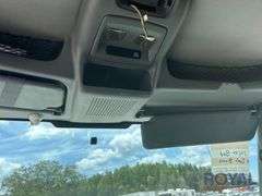 2005 International 4300 LP 14FT Flatbed Truck