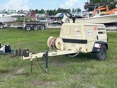 2001 Ingersoll-Rand XP185WJD S/A Towable Air Compressor