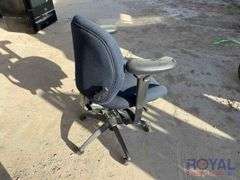 Mid-Back Office Chair