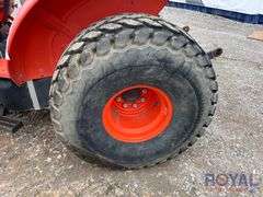 2011 Kubota M7040SUD 68HP 4WD Utility Loader Tractor