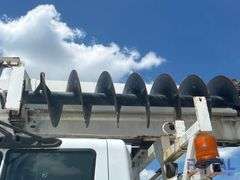 2013 International WorkStar 7400 4x4 Altec DMA71 Insulated Digger Derrick Truck