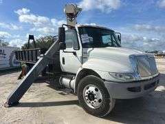 2014 International DuraStar 4300 Terex BT2047 47ft Crane Truck