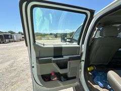 2019 Ford F-450 4x4 Crew Cab Gooseneck 11FT. Flatbed Truck