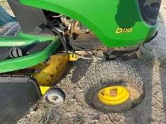 John Deere D110 42in Riding Mower