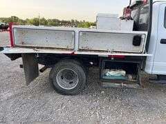2017 Ford F-350 4x4 Crew Cab Flatbed Service Truck
