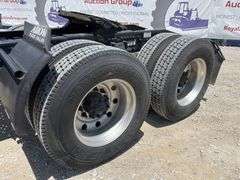2020 Freightliner Cascadia 126 T/A Sleeper Cab Truck Tractor