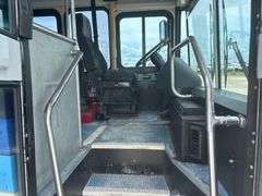 2000 Thomas Built Saf-T-Liner MVP-ER Transit Passenger Bus