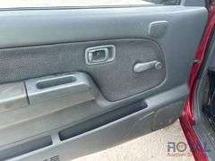 2001 Nissan Frontier Crew Cab Pickup Truck