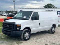2013 Ford E-350 Cargo Van