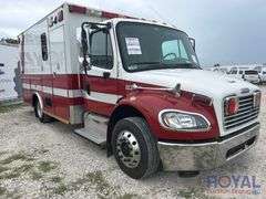 2004 Freightliner M2 106 Ambulance