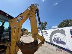 2022 Caterpillar 420 4x4 Extendahoe Loader Backhoe
