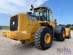 2005 John Deere 824J Articulated Wheel Loader