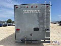 2015 Revere Shasta 27DB 5th Wheel Travel Trailer