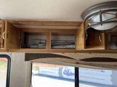 2000 Safari C-Series 425 40ft Panther Motorhome