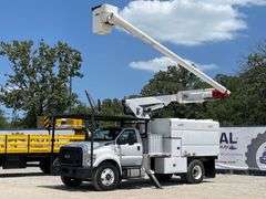 2022 Ford F-750 Super Duty Altec LR756 56ft. Insulated Forestry Chipper Bucket Truck