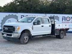 2017 Ford F-350 4x4 Crew Cab Flatbed Service Truck