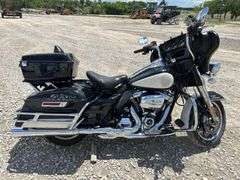 2017 Harley-Davidson FLHTP Police Electra Glide Motorcycle