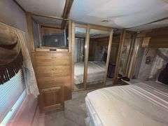 2000 Safari C-Series 425 40ft Panther Motorhome