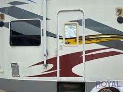 2007 Dutchmen Victory Lane 38SRV 40FT. Tri-Axle 5th Wheel Toy Hauler Travel Trailer