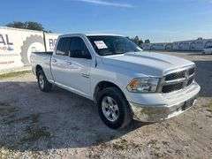 2015 Ram 1500 4x4 Crew Cab Pickup Truck