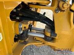 2022 Caterpillar 420 4x4 Extendahoe Loader Backhoe