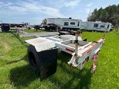 1972 Baker 30ft Pole S/A Towable Trailer
