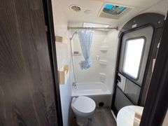 2020 Mesa Ridge Lite 2802BH 32ft Travel Trailer