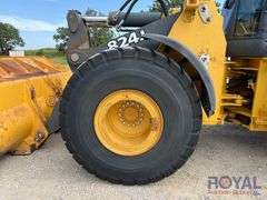 2005 John Deere 824J Articulated Wheel Loader