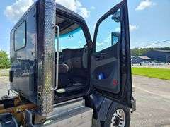2017 Peterbilt 567 Tri-Axle Dump Truck