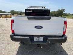 2017 Ford F-350 Ext. Cab Pickup Truck