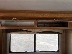 2000 Safari C-Series 425 40ft Panther Motorhome