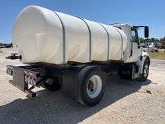 2010 International 4300 2,000 Gallon Water Truck