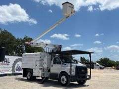 2022 Ford F-750 Super Duty Altec LR756 56ft. Insulated Forestry Chipper Bucket Truck