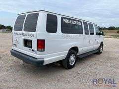 2013 Ford E-350 Passenger Van