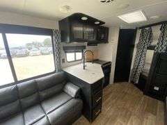 2022 Forest River Cherokee Grey Wolf 26BRB Patriotic Edition 32ft. T/A Travel Trailer