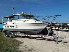 1992 Bayliner Trophy 21ft Yacht with 24ft T/A Boat Trailer