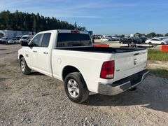 2015 Ram 1500 4x4 Crew Cab Pickup Truck