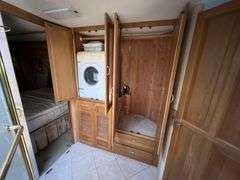 2000 Safari C-Series 425 40ft Panther Motorhome