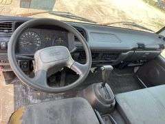 2002 Isuzu NPR-HD 14ft Box Truck