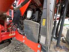 2011 Kubota M7040SUD 68HP 4WD Utility Loader Tractor