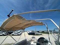 2002 Hurricane 196FF Fun Deck 19ft Deck Boat with 23ft T/A Boat Trailer