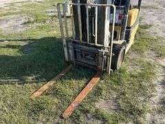 Yale GLC050LXNVAE087 5,000lbs Propane Cushion Tire Forklift