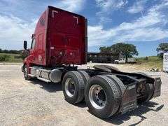 2020 Freightliner Cascadia 126 T/A Sleeper Cab Truck Tractor