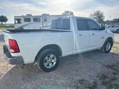2015 Ram 1500 4x4 Crew Cab Pickup Truck