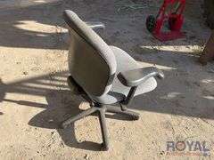 Mid-Back Office Chair