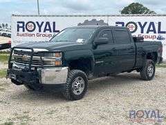 2015 Chevrolet Silverado 2500HD 4x4 Crew Cab Pickup Truck