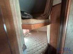 2015 Revere Shasta 27DB 5th Wheel Travel Trailer