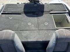 2017 Stratos 294 XL Evolution 20ft Fishing Boat with 20ft Boat Trailer