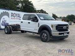 2019 Ford F-450 4x4 Crew Cab and Chassis Truck