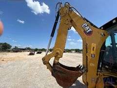 2022 Caterpillar 420 4x4 Extendahoe Loader Backhoe